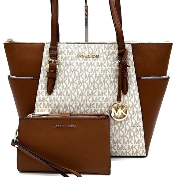 Michael Kors Large Charlotte Tote Bag & Large Double Zip Wallet Vanilla/Brown - Picture 2 of 14